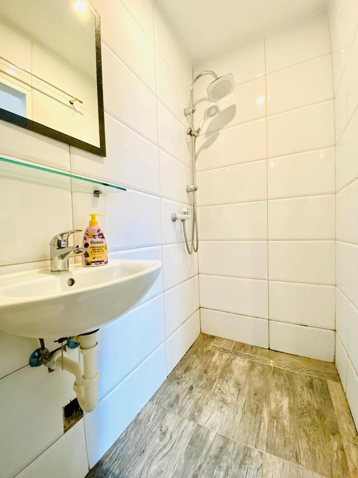 Cute 1Br Apt - 10 Mins Walk From Downtown فيينا المظهر الخارجي الصورة